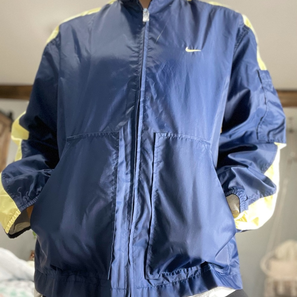 Nike athletics windbreaker jacket - Picture 7 of 7